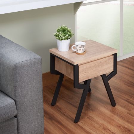 Mesa lateral de madeira moderna e minimalista - Incorpora o design simples japonês, com senso de moda e praticidade.